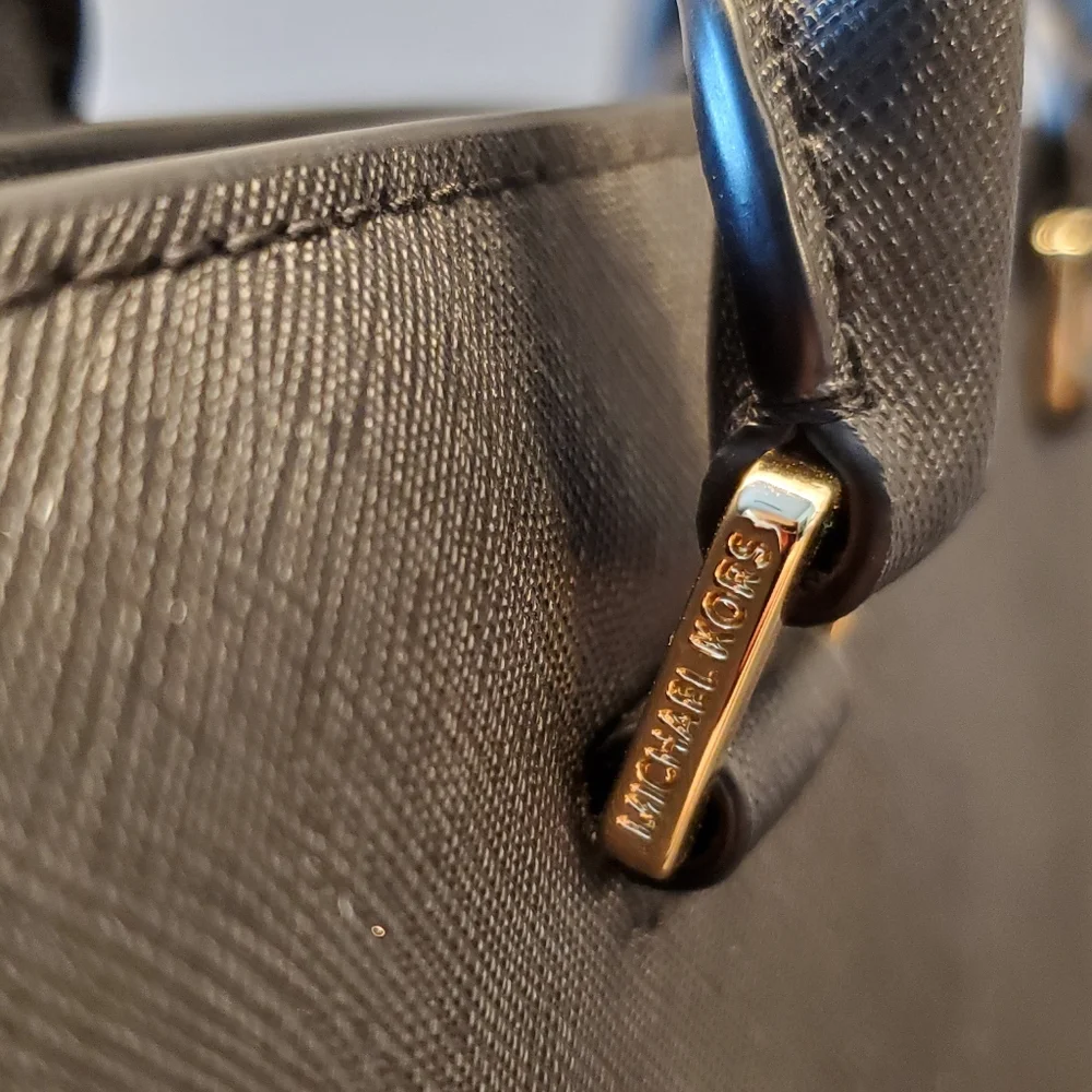 Michael Kors Selma Satchel Handbag with Gold Hardware.